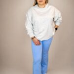 Bluza damska over basic szary melanż PatiStyle. Świetna, wygodna luźna gładka bluza z przeszyciem na plecach w kolorze szarego melanżu.